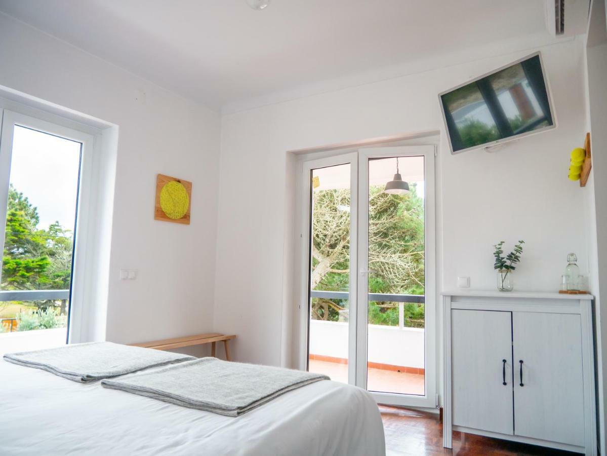 Azen Cool House Bed & Breakfast Azenhas do Mar Bagian luar foto
